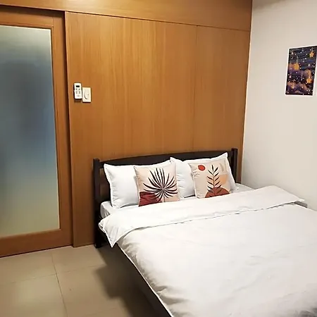 Newly Renovated Shell Residences Mall Of Asia Condo