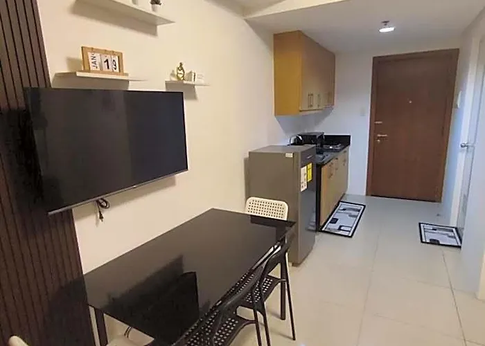 Newly Renovated Shell Residences Mall Of